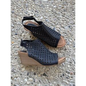 Eurosoft Valerie Wedge Shoes Womens Size 7 Black Peep Toe Sandals Comfort Casual